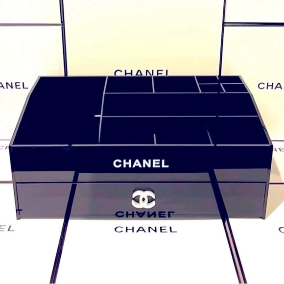 CHANEL Other - Chanel Organizer